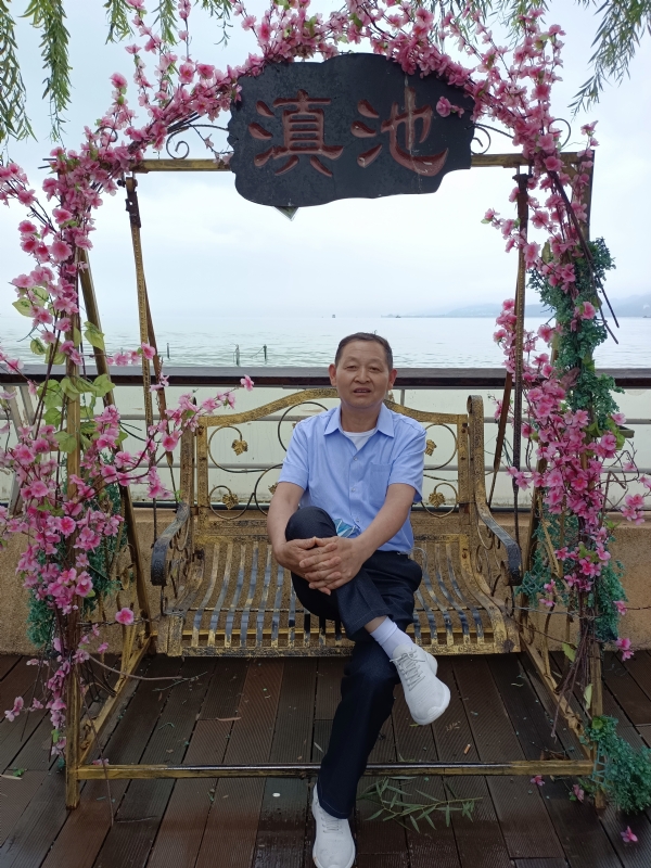 奋斗的第一张照片--长乐相亲服务中心