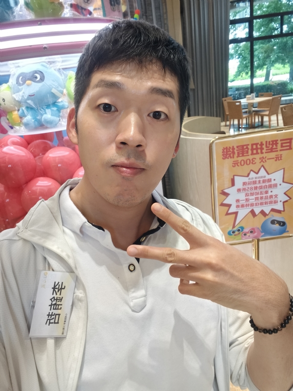 銪哲的第一张照片--长乐相亲服务中心