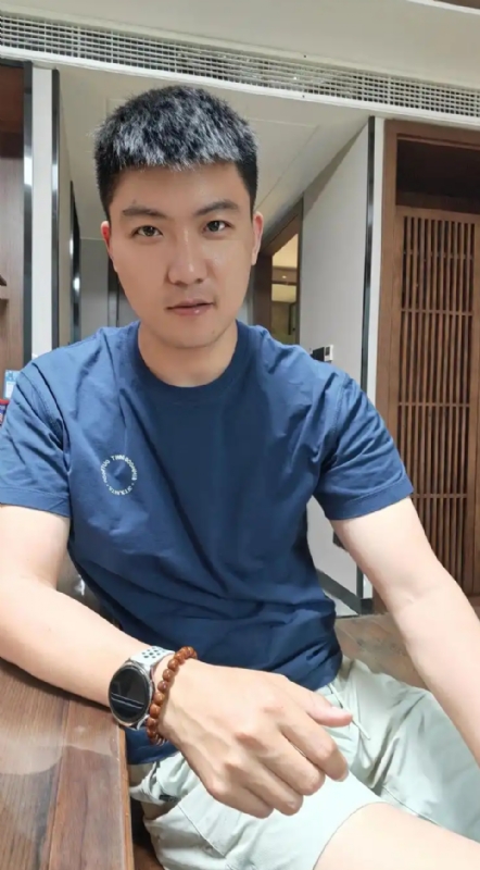 大鹏展翅的第一张照片--长乐相亲服务中心